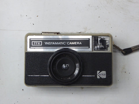 Kodak Eastman :  Instamatic 77X - Camera - (SB9) (B)