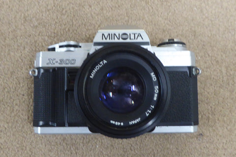 Minolta : Minolta X-300 - Camera - (SB9)