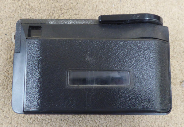 Kodak Eastman : Instamatic 133 - Camera - (SB9)