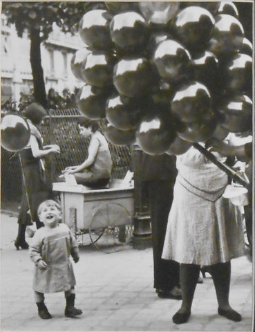 Balloon seller, Parc Montsouris