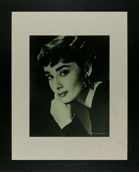 Audrey Hepburn Head shot 
