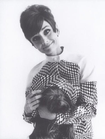 Audrey Hepburn with dog (2)