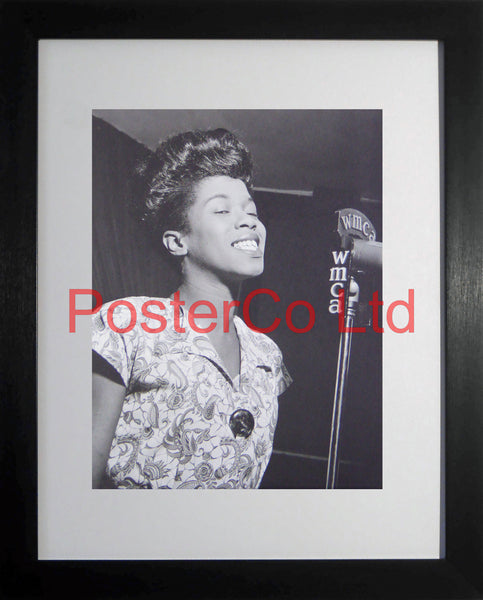 Sarah Vaughan - Singing at the WMCA New York Studio - Framed Picture - 16"H x 12"W
