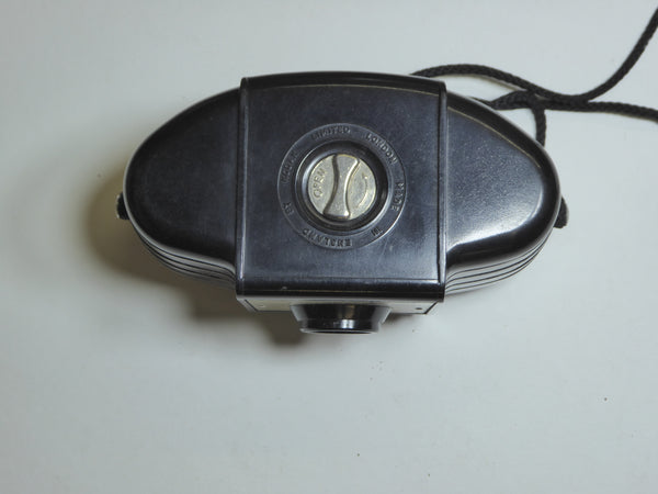 Kodak Eastman: Brownie 127 (1953-1959) (2) Black Bakelite - camera