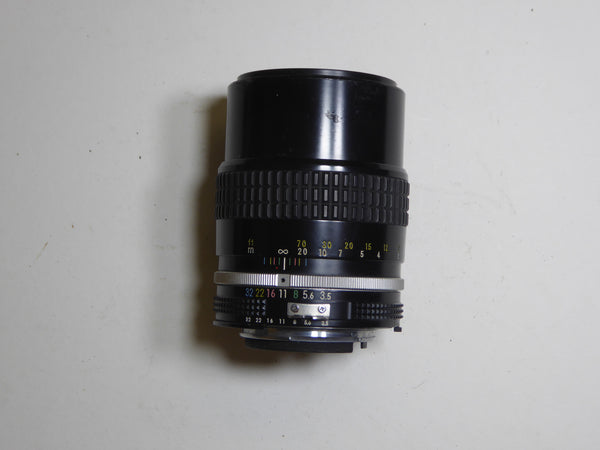 Nikon Nikkor 135mm lens
