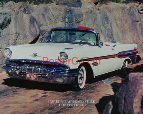 1957 Pontiac Bonneville convertible - Framed Print - 16"H x 20"W